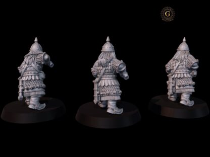 Dwarf Warriors Swords,Tower Shields X3 28mm 1/56 Unpainted Wargame Collectors Figures - Image 5